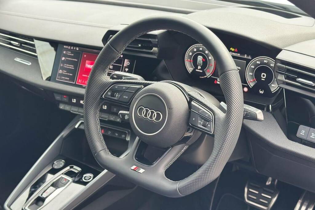 Audi A3 35 Tfsi Black Edition S Tronic White #4