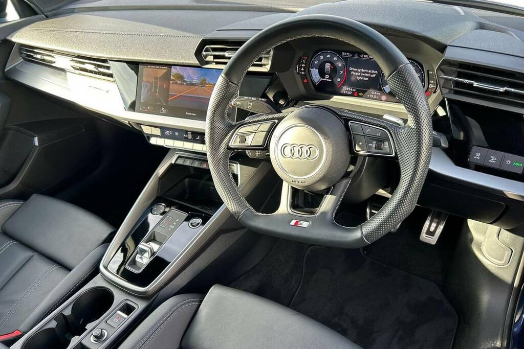 Audi A3 35 Tfsi Black Edition S Tronic Blue #3