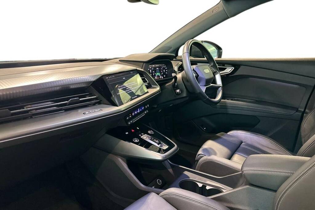 Audi Q4 E Tron Audi Sportback O Edition 1 40 E-tron 150,00 Kw Black #26