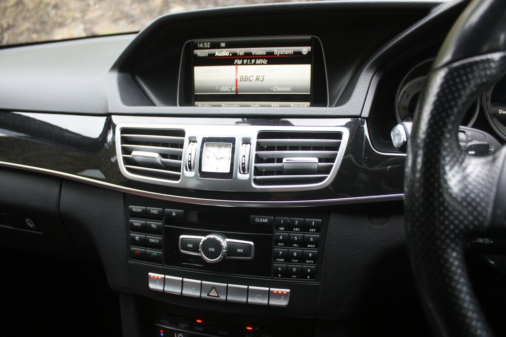 Mercedes-Benz E Class Estate 2.1 E220 Cdi Amg Sport 201414 Silver #19
