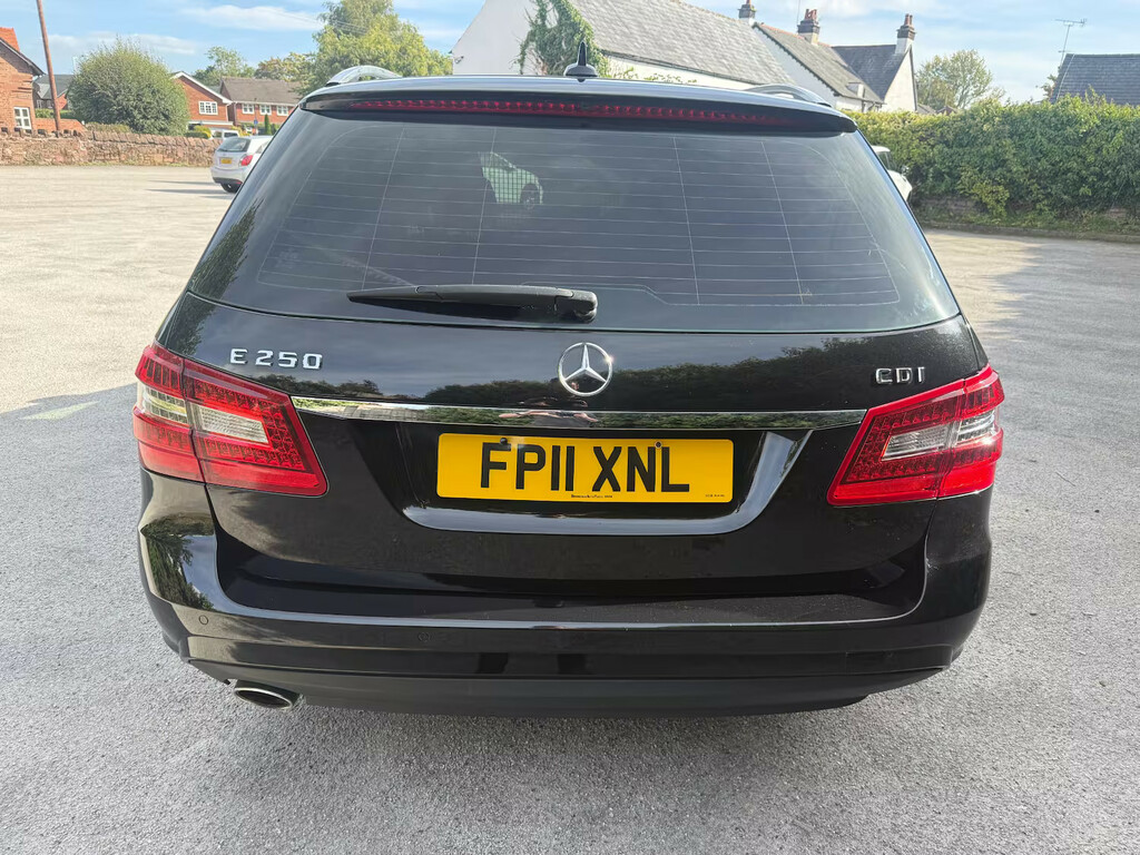 Mercedes-Benz E Class E250 Cdi Blueefficiency Sport Tip 7 Est Black #5