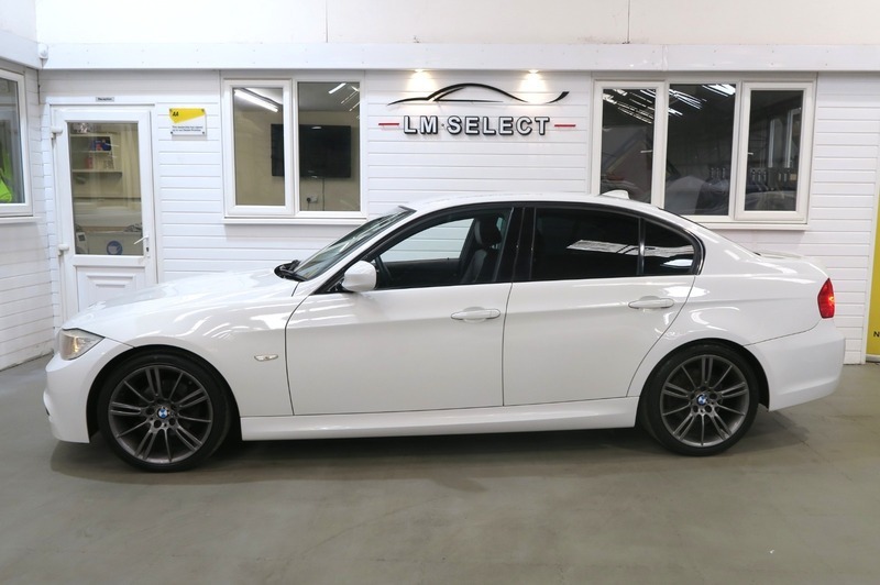 BMW 3 Series 318D Sport Plus Edition White