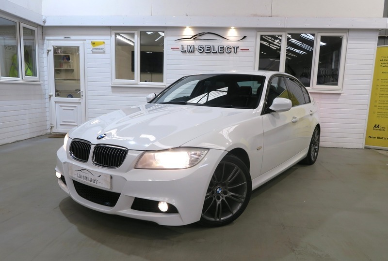 BMW 3 Series 318D Sport Plus Edition White #2