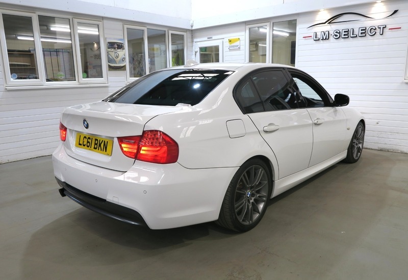 BMW 3 Series 320D M Sport White #18