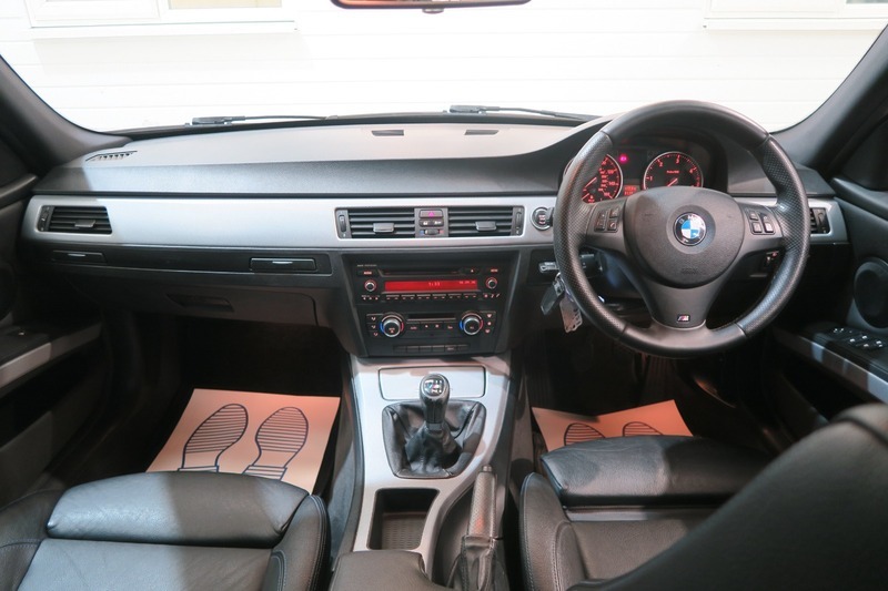 BMW 3 Series 320D M Sport White #23