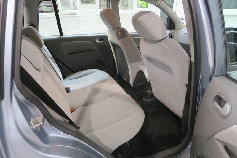 Ford Fusion 1.6 Zetec Climate Blue #29