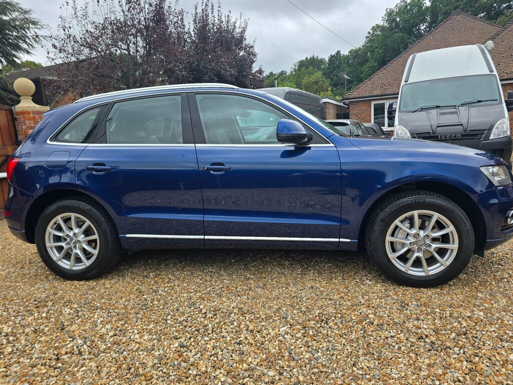 Audi Q5 2.0 Tdi S Line Plus Quattro Euro 5 Ss Black #2