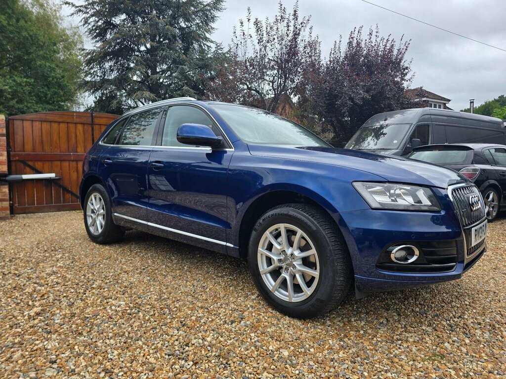 Audi Q5 2.0 Tdi S Line Plus Quattro Euro 5 Ss Black #1