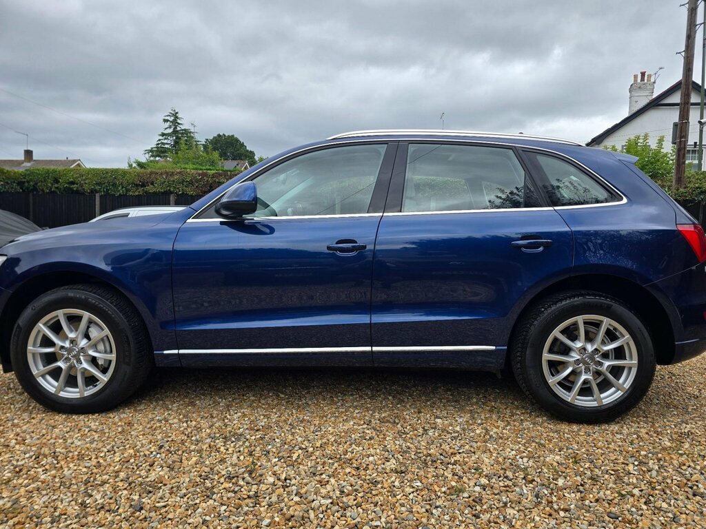 Audi Q5 2.0 Tdi S Line Plus Quattro Euro 5 Ss Black #3