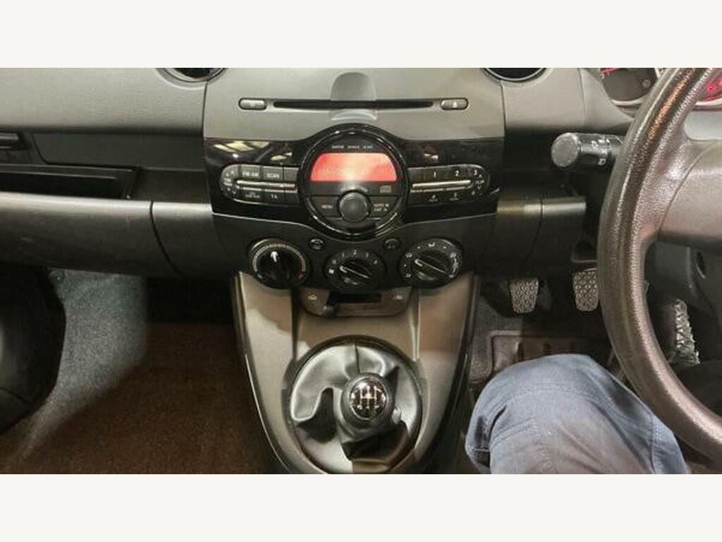 Mazda 2 2014 1.3 Tamura Hatchback Euro 5 Red #9