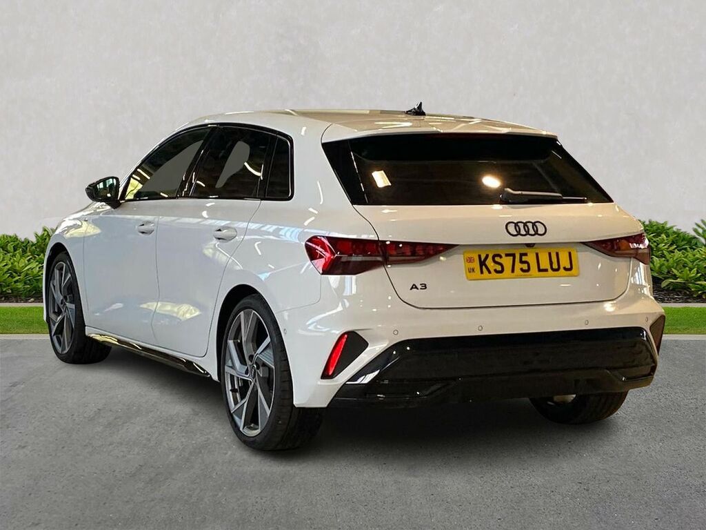 Audi A3 1.5 Tfsi 150 Black Edition White #2