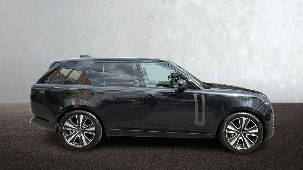 Land Rover Range Rover 3.0 D300 Hse Black #5