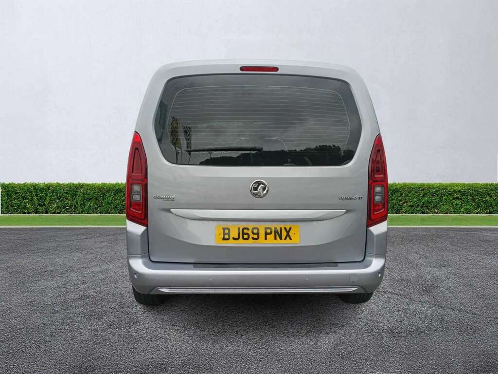 Vauxhall Combo Life 1.5 Turbo D 130 Energy #4