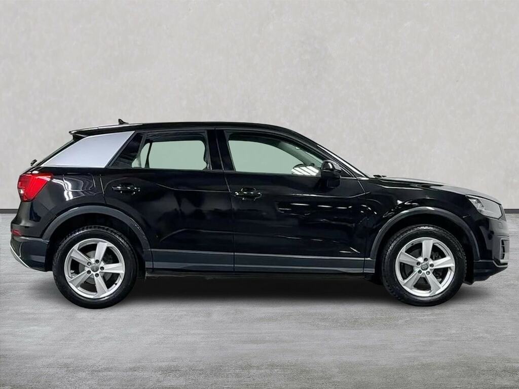 Audi Q2 1.6 Tdi Sport Black #3