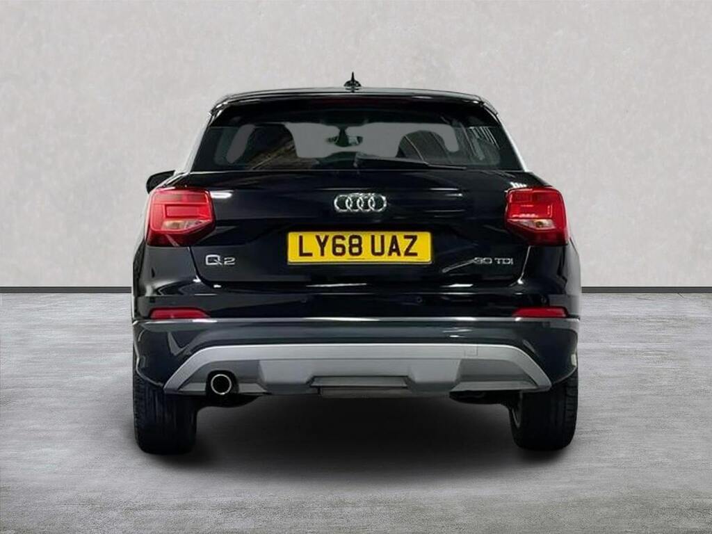 Audi Q2 1.6 Tdi Sport Black #4