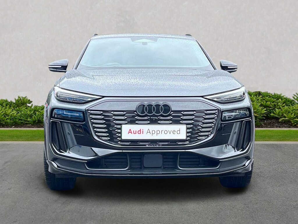 Audi Q6 E-Tron 100Kwh Performance Black Edition Suv #5