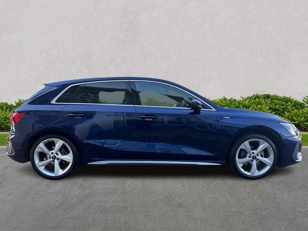 Audi A3 1.5 Tfsi 35 S Line Sportback S Tronic E #3