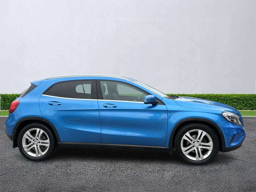 Mercedes-Benz GLA Class Gla 200 Cdi Se Premium DV14OEY #3