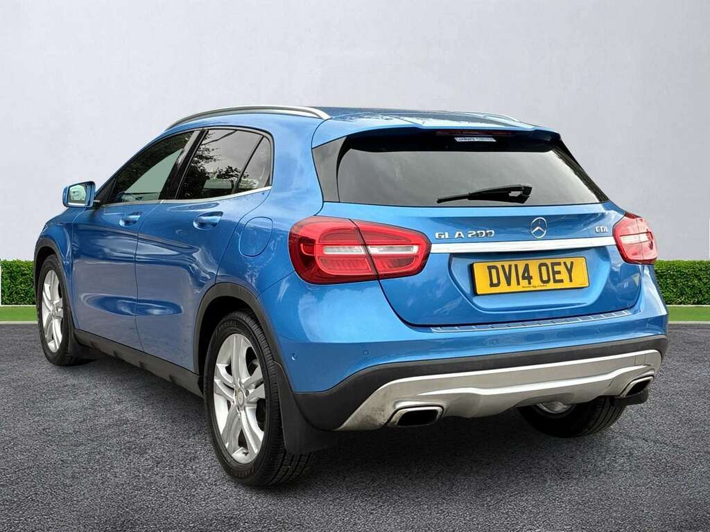 Mercedes-Benz GLA Class Gla 200 Cdi Se Premium DV14OEY #2