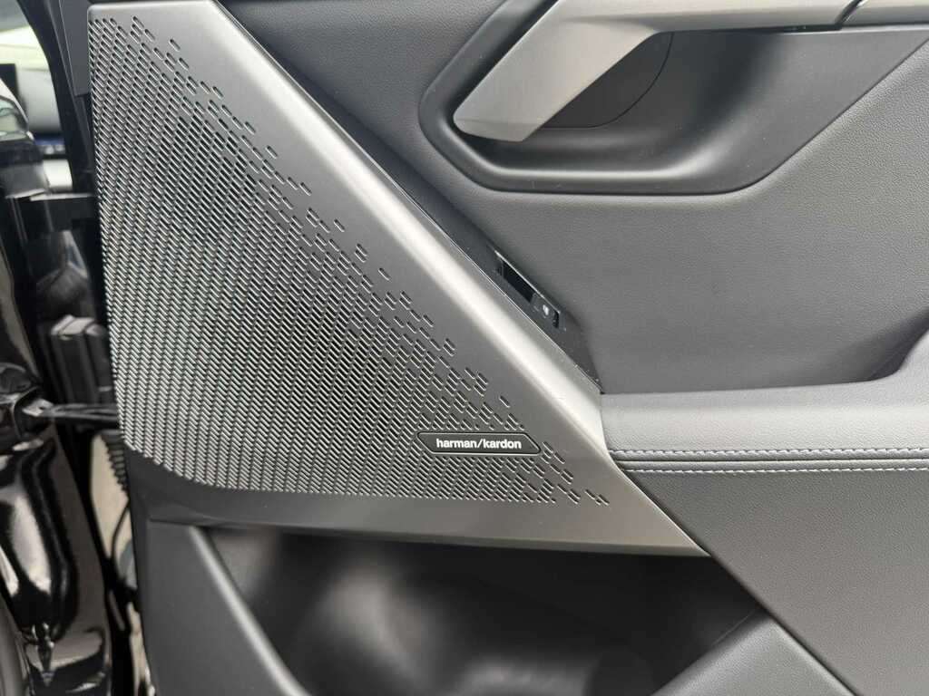 BMW i5 G61 Edrive40 M Sport Pro Touring YB26ZXX Black #22