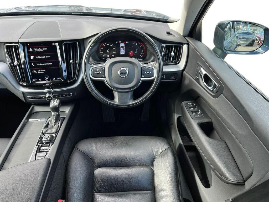 Volvo XC60 Xc60 Momentum Pro D4 Red #9