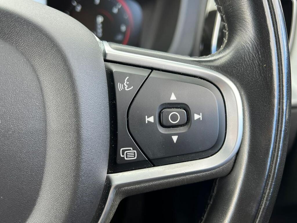 Volvo XC60 Xc60 Momentum Pro D4 Red #26
