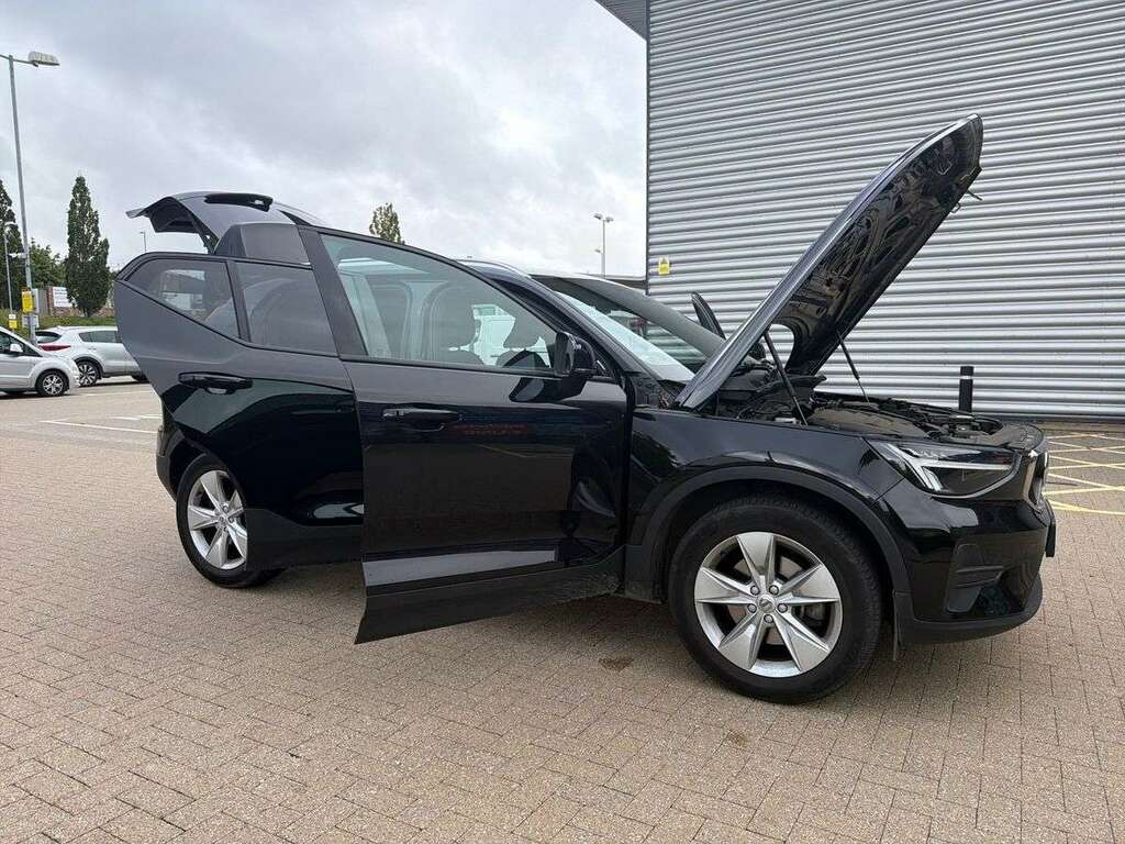 Volvo XC40 Plus, B3 Mild Hybrid, Dark White #37