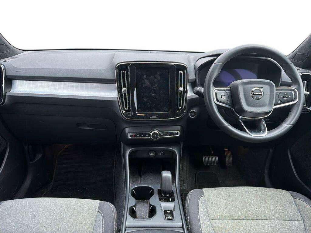 Volvo XC40 Plus, B3 Mild Hybrid, Dark White #8