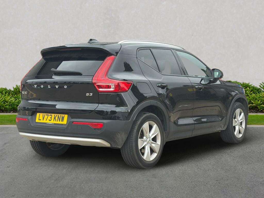 Volvo XC40 Plus, B3 Mild Hybrid, Dark White #18