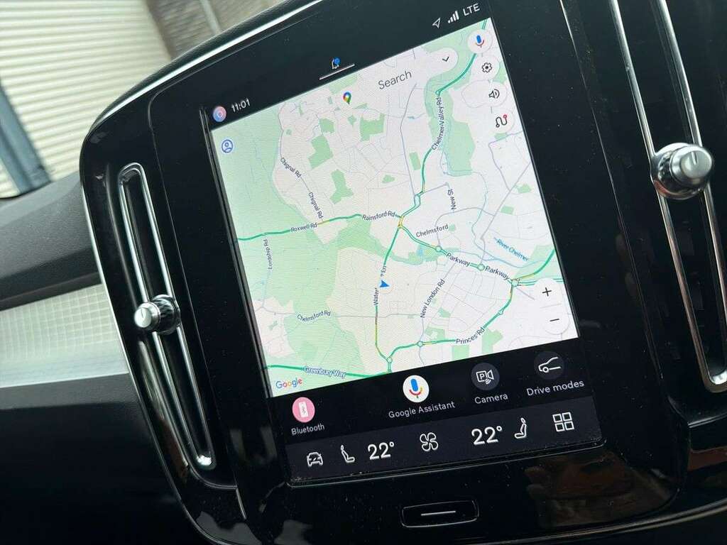 Volvo XC40 Plus, B3 Mild Hybrid, Dark White #23