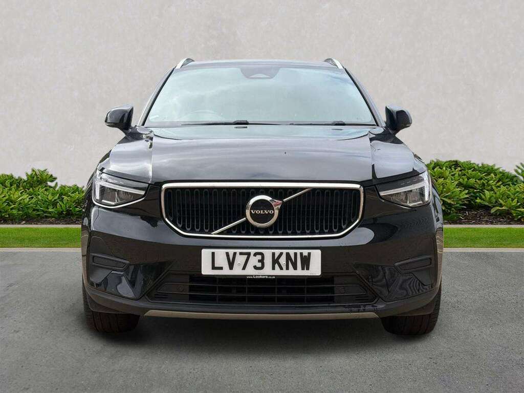 Volvo XC40 Plus, B3 Mild Hybrid, Dark White #5