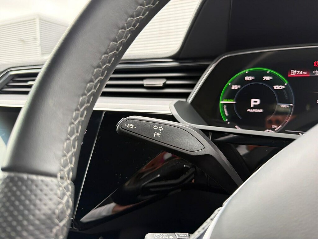 Audi Q8 e tron 250Kw 50 Quattro 95Kwh Black Edition Grey #29