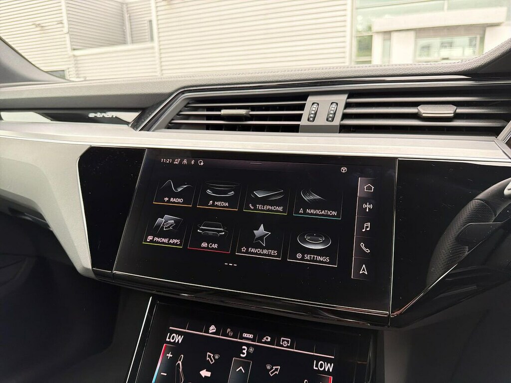 Audi Q8 e tron 250Kw 50 Quattro 95Kwh Black Edition Grey #25