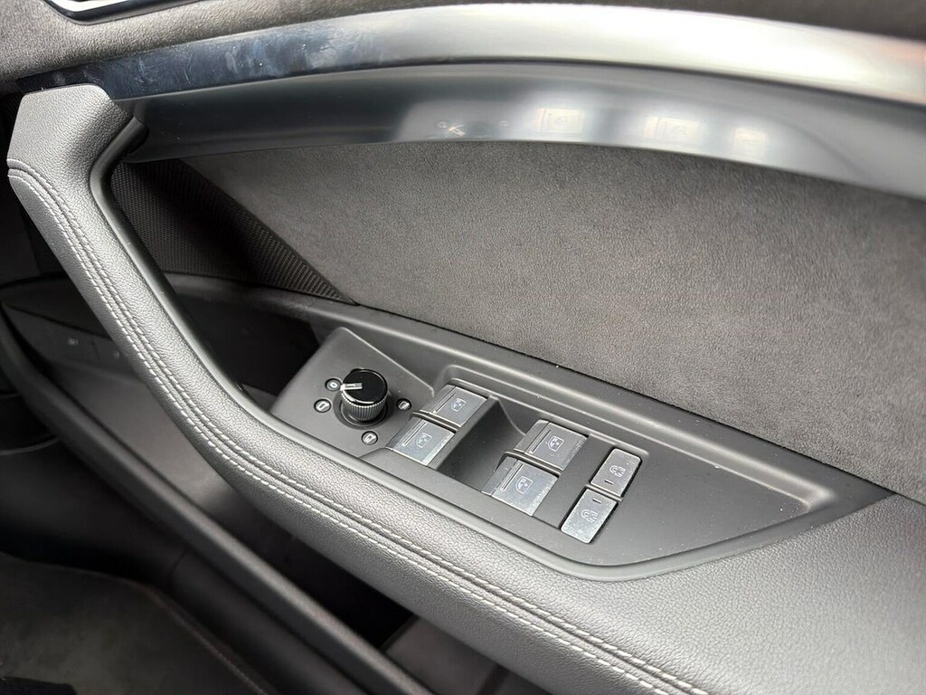Audi Q8 e tron 250Kw 50 Quattro 95Kwh Black Edition Grey #21