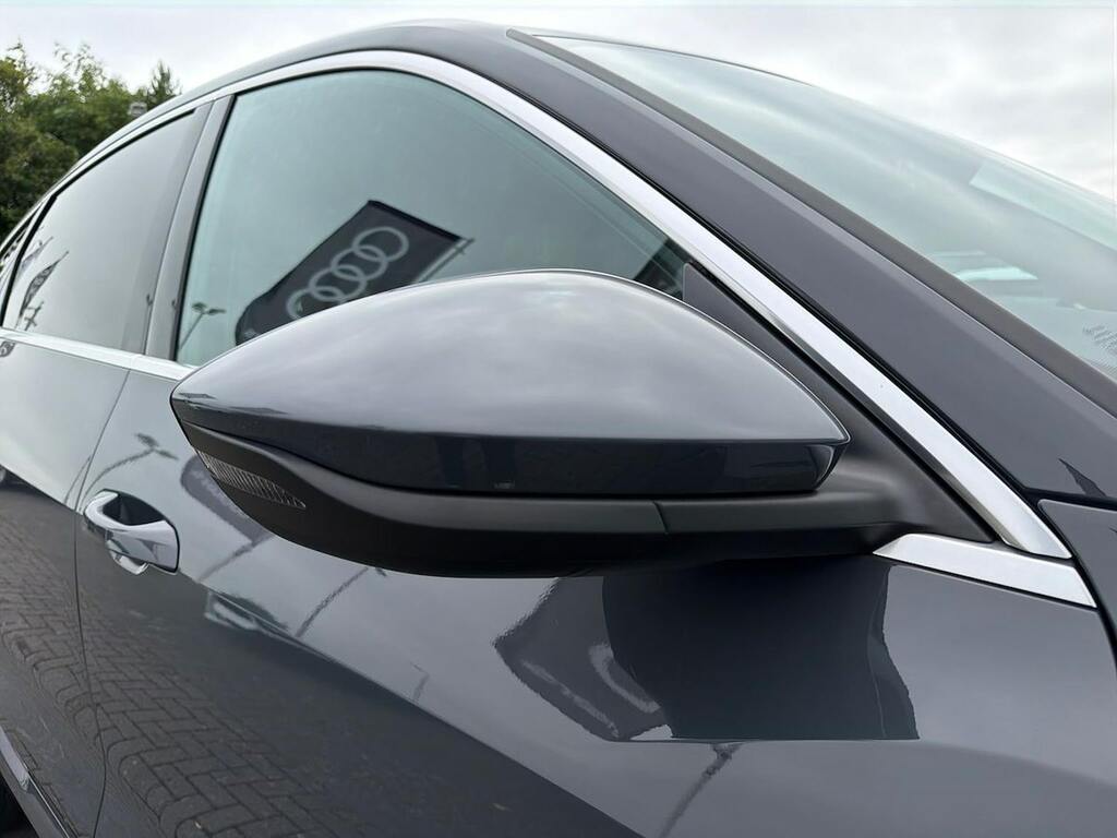 Audi Q8 e tron 250Kw 50 Quattro 95Kwh Black Edition Grey #38