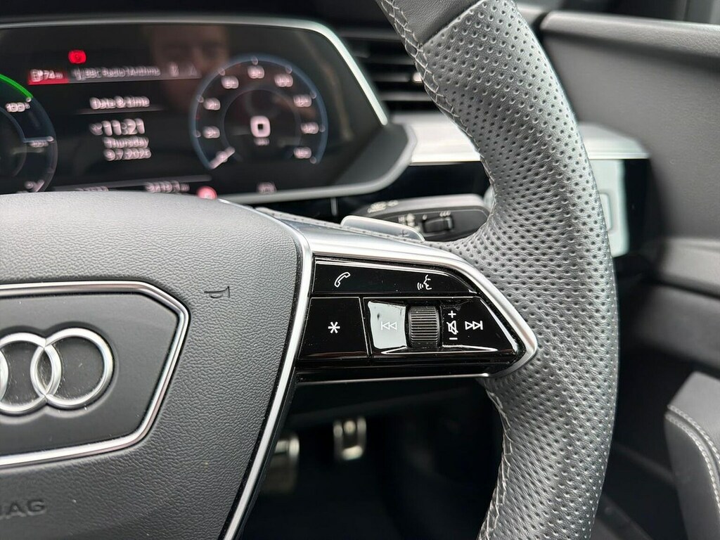 Audi Q8 e tron 250Kw 50 Quattro 95Kwh Black Edition Grey #26