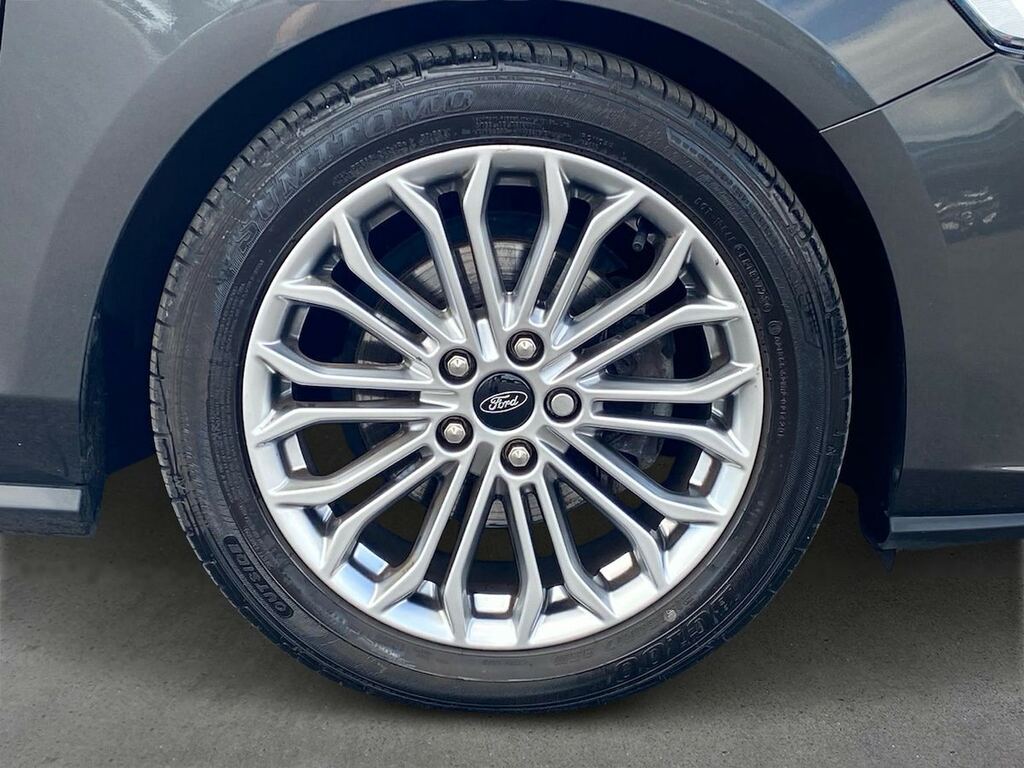 Ford Focus 1.5 Ecoblue 120 Titanium X  #6