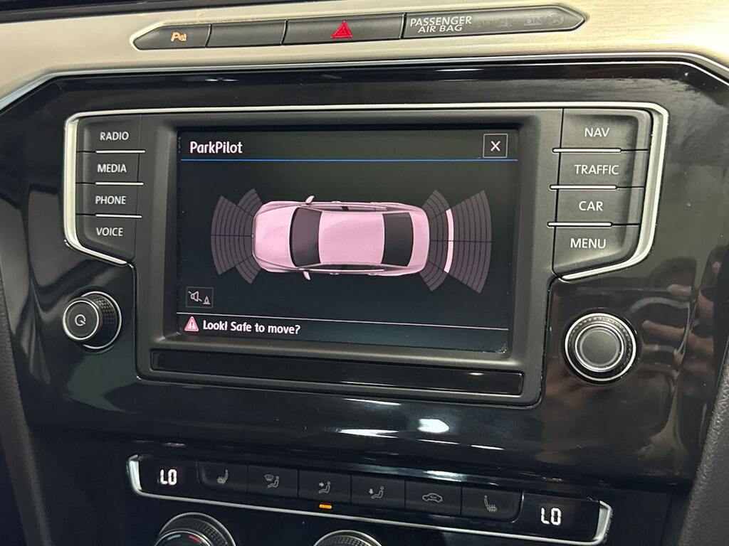 Volkswagen Passat Se Business Grey #23
