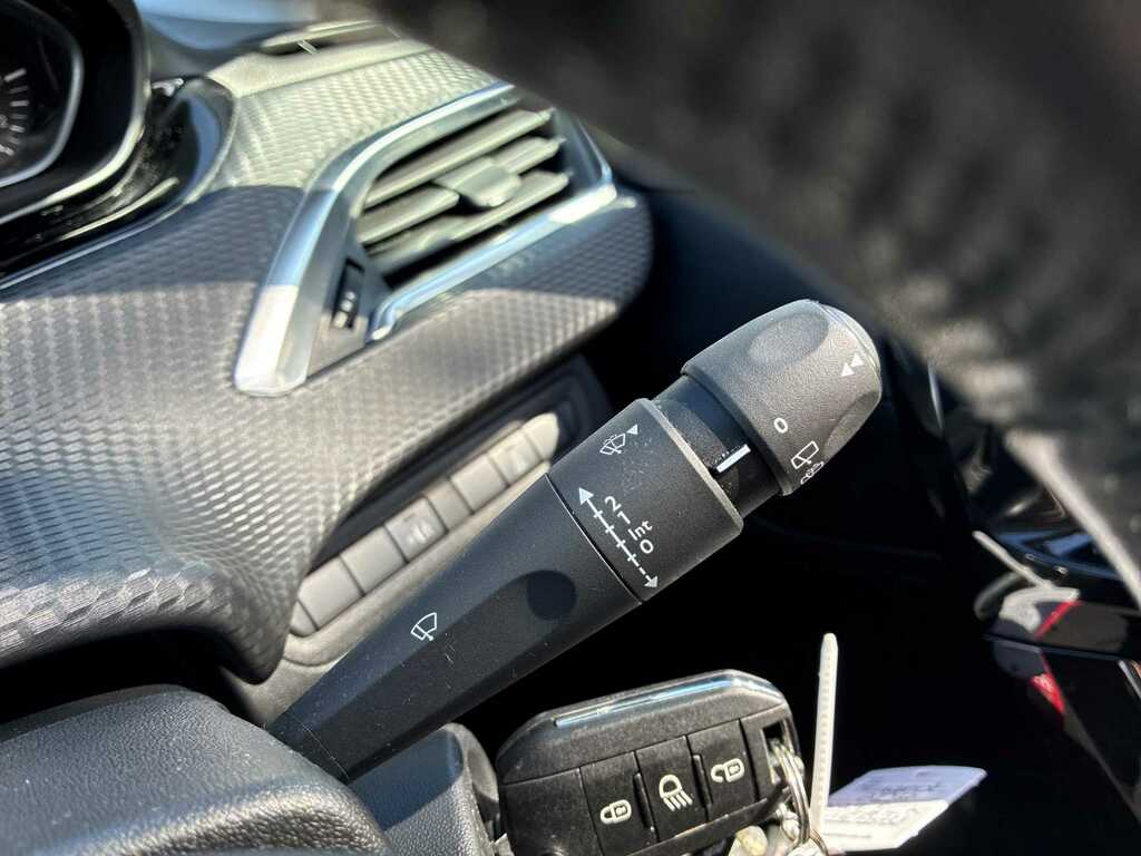 Peugeot 208 2016 66 Puretech #25