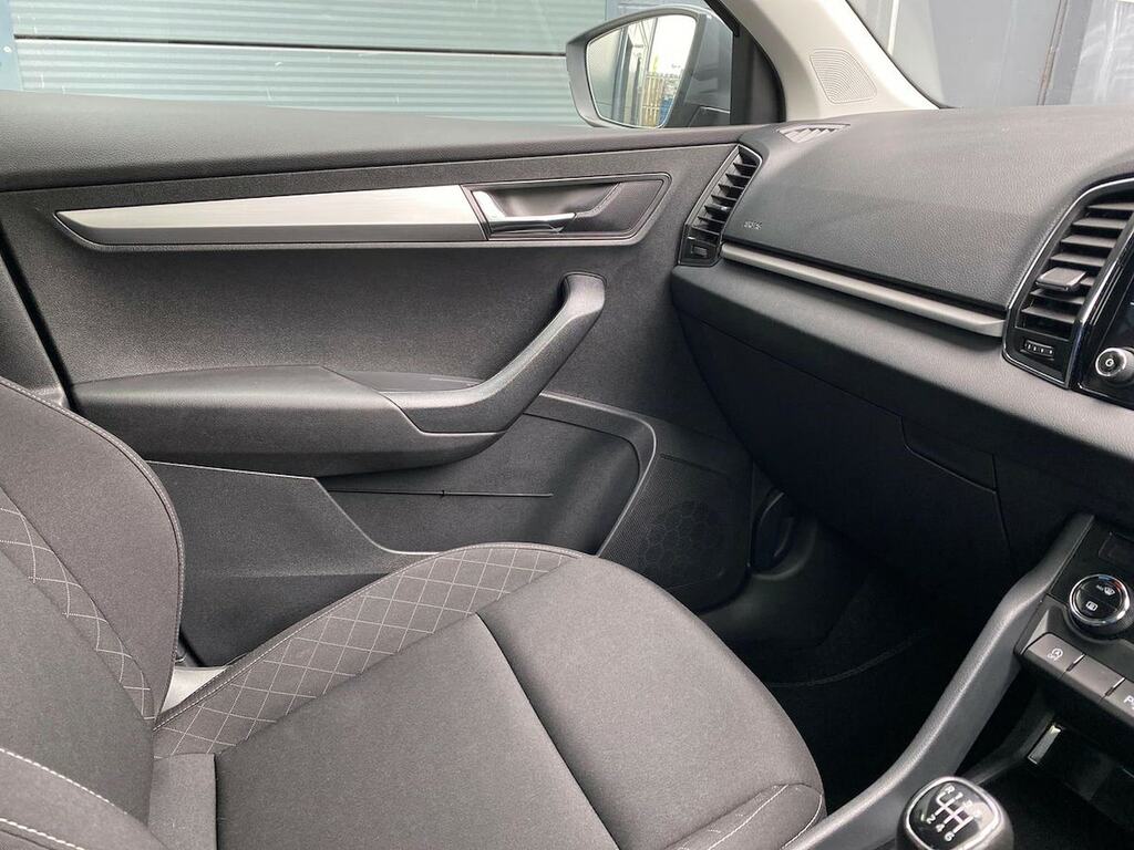 Skoda Karoq 1.5 Tsi Se Technology Black #43