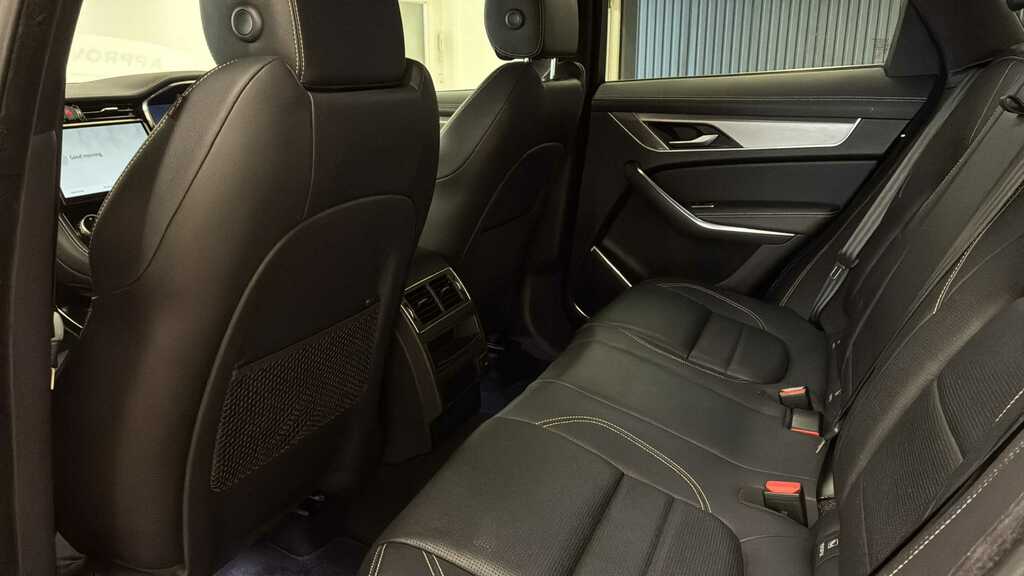 Jaguar F-Pace 2.0 P250 R-dynamic S Awd  #4
