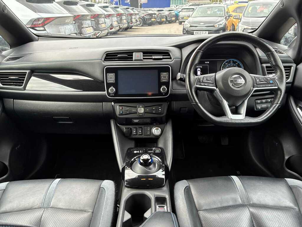 Nissan Leaf 110Kw N-connecta 40Kwh Black #8