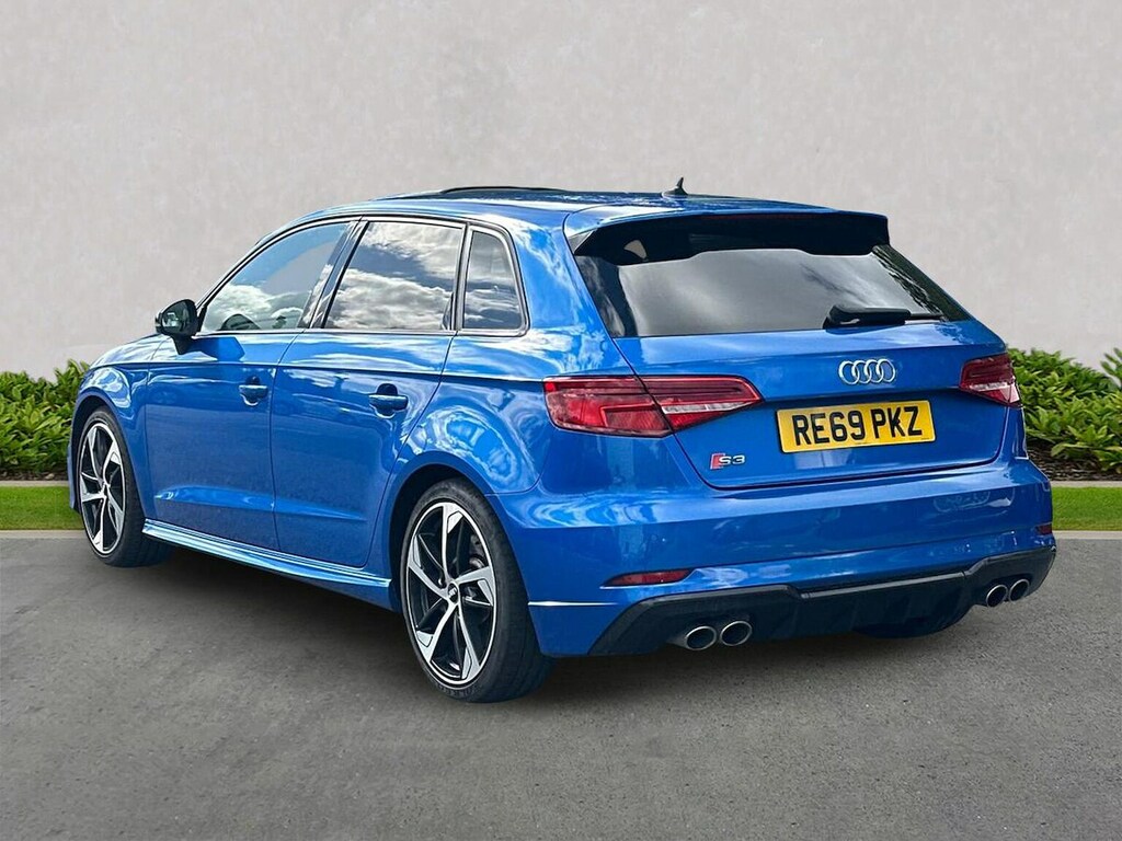 Audi A3 2.0 Tfsi Black Edition Sportback S Tron #2