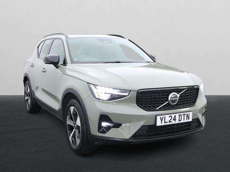 Volvo XC40 2.0 B3p Plus Dark