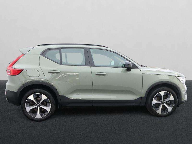 Volvo XC40 2.0 B3p Plus Dark YL24DTN #2