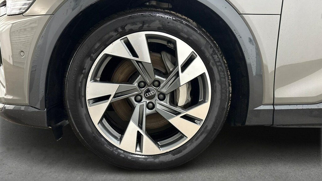 Audi Q8 e tron 50 Sport Suv Quattro 95Kwh 11Kw #4