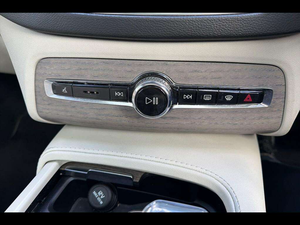 Volvo XC90 B5 Awd Mild Hybrid Plus Dark Black #24