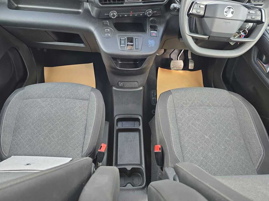 Vauxhall Combo-e Life 52Kwh Ultimate 11Kw Charger - 2024 74 Green #12