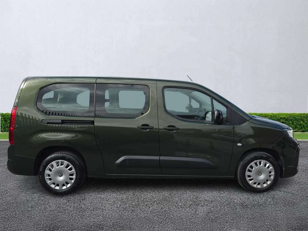 Vauxhall Combo-e Life 100Kw Design Xl 52Kwh 7 Seat #3