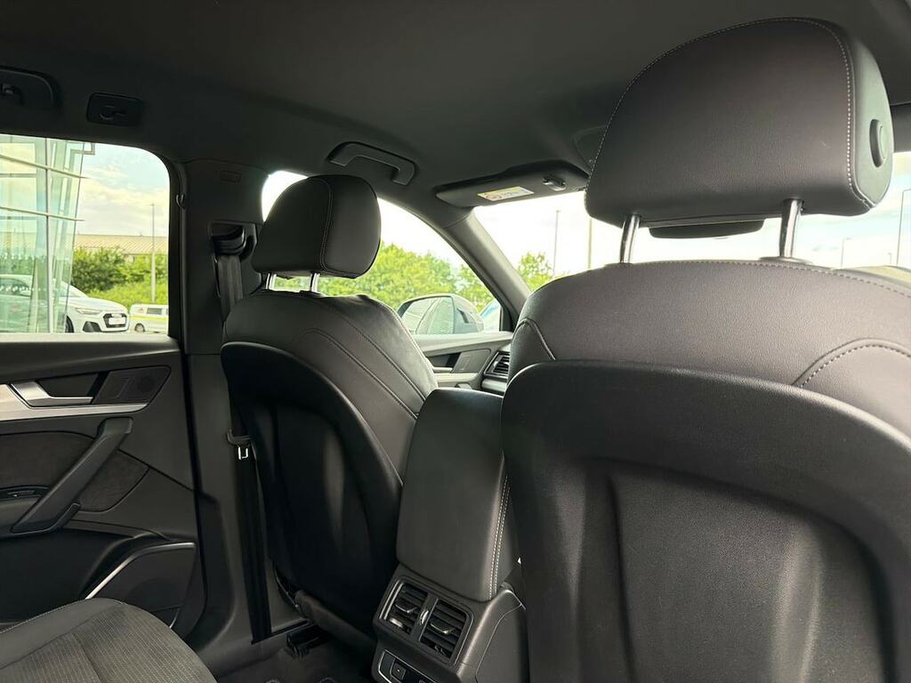 Audi Q5 50 Tfsi E Quattro Edition 1 S Tronic Black #32